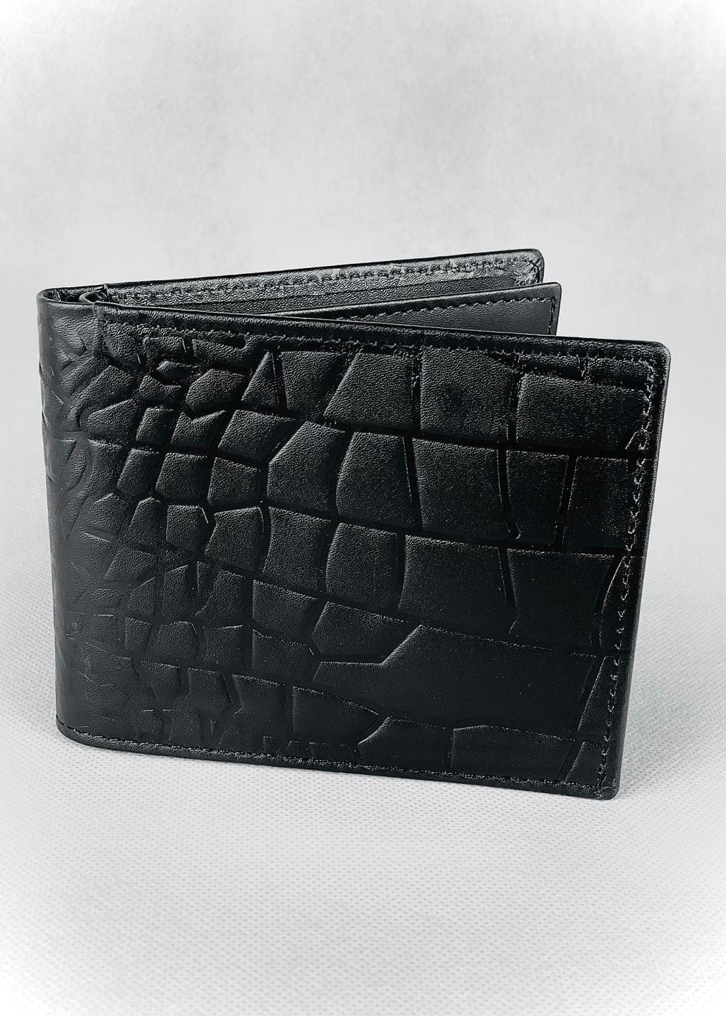 Stylish Men's Leather Bi-Fold Wallete | Pocket Friendly Size | 1 Pc