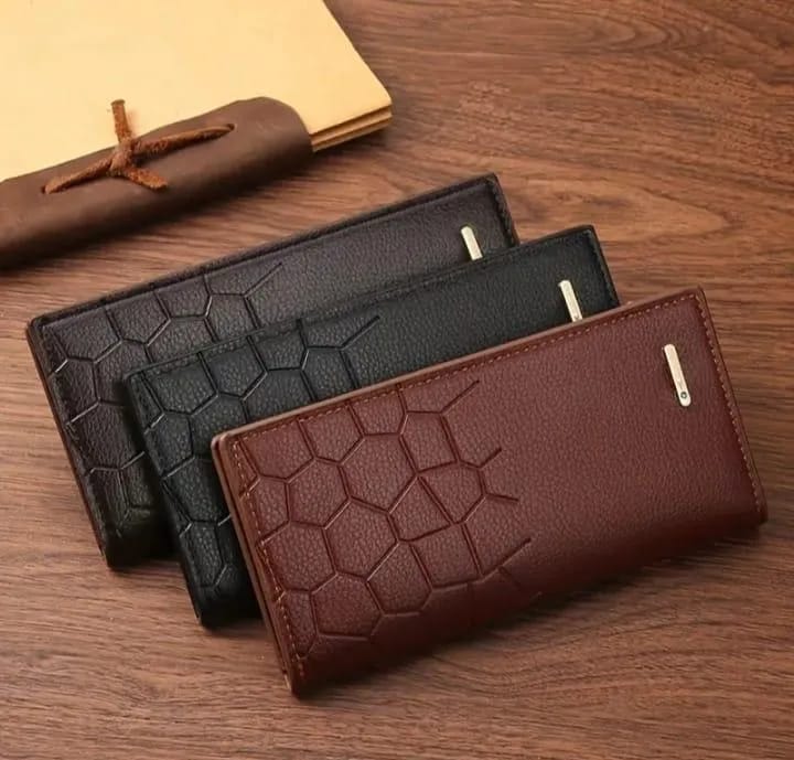Men's Leather Wallet (Half-Crocodile Design) please Write Description