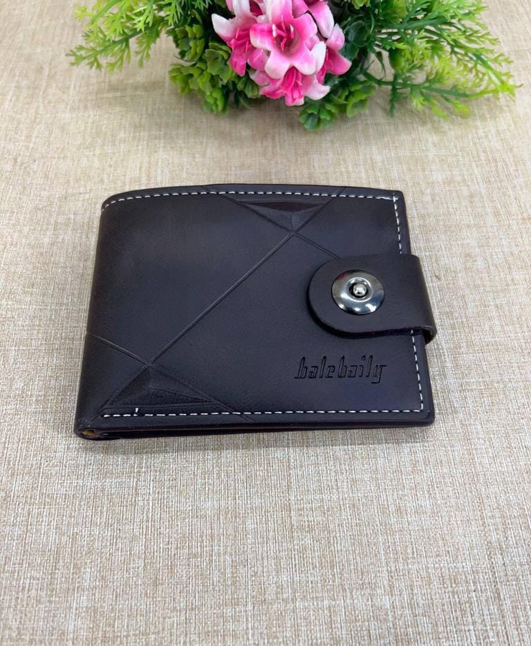 Men's Leather Textured Bifold Wallet