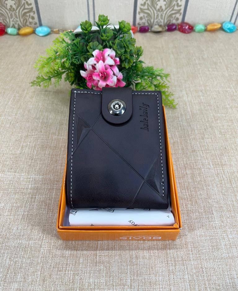 Men's Leather Textured Bifold Wallet